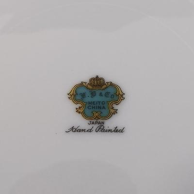 LOT 113: Meito V2144 Handpainted China