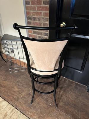 2 MICROFIBER SWIVEL BAR STOOLS WITH A METAL TRIANGLE SIDE TABLE
