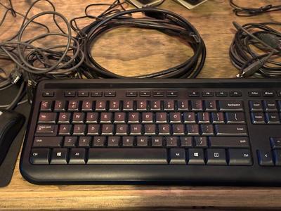 GAMING COMPUTER W/WIN 10, GAMING CHAIR, GEAR HEAD SPEAKERS, MOUSE AND KEYBOARD