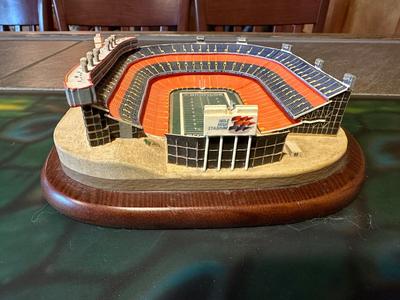 DENVER BRONCOS MILE HIGH STADIUM