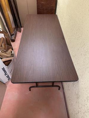 6 FOOT FOLDING TABLE