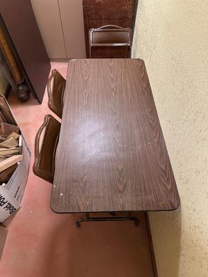 4 FOOT FOLDING TABLE AND 3 FOLDING CHAIRS
