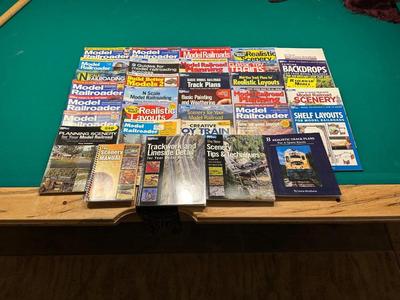 MODEL RAILROAD BOOKS AND MAGAZINES