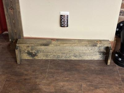 WOODEN SHELF AND 2 FAKE PIPES FOR AN INDUSTRIAL LOOK