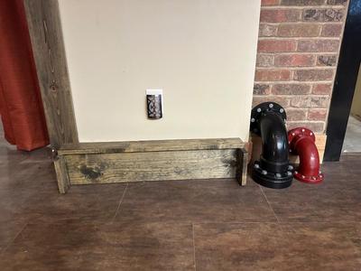 WOODEN SHELF AND 2 FAKE PIPES FOR AN INDUSTRIAL LOOK
