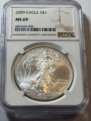 NGC CERTIFIED 2009 MS69 SILVER EAGLE DOLLAR 1-OUNCE .999 COIN AS PICTURED.