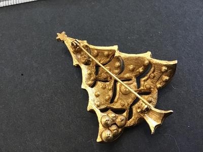 JJ rhinestone Christmas Brooch