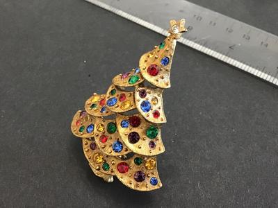 JJ rhinestone Christmas Brooch