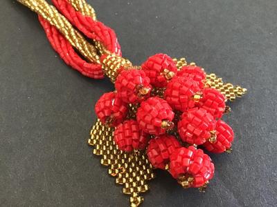 Gorgeous Gold and Red Glass Bead Berry Holiday Necklace. Nice