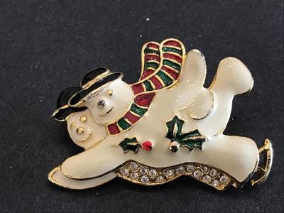 SFJ Marked Skating Snowmen