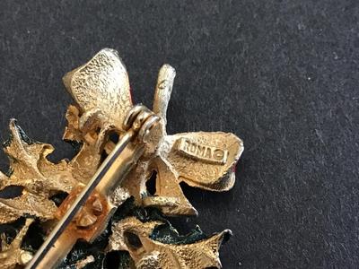 Vintage Roma Brooch