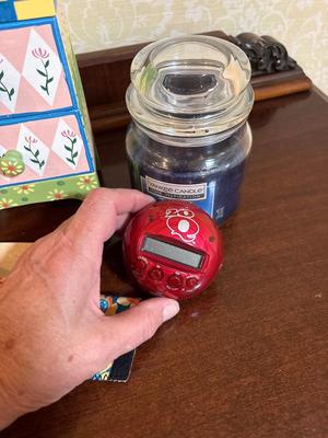 Minnie Mouse pen, sunglasses & more!