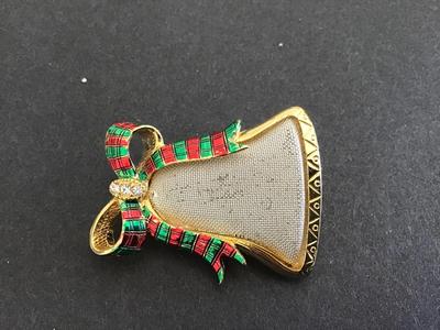 Mesh Wire Bell Brooch