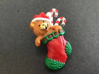 Vintage Pin Hallmark 1985