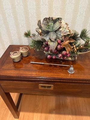 Decorative lot