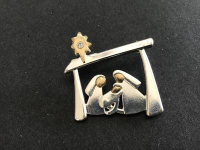 Silver Tone Gold Tone Manger Jesus Brooch