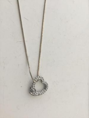 Unmarked heart rhinestone necklace