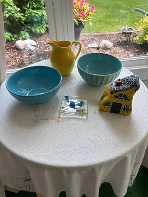 Blue and yellow lot