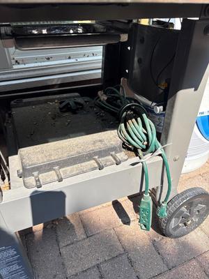 Weber grill with cover