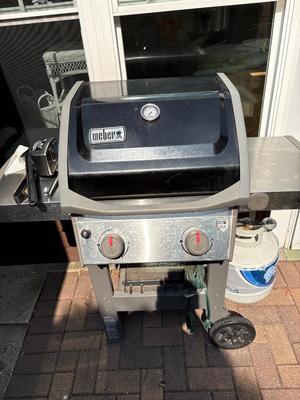 Weber grill with cover