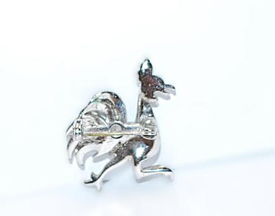 Red Eye CHICKEN BROOCH (1" X 1") with a Bejeweled Body on a Silver Tone Setting