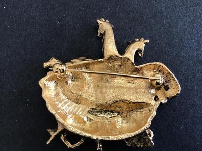 Avon Noah’s Ark Brooch