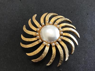 Gold Tone Sun Brooch