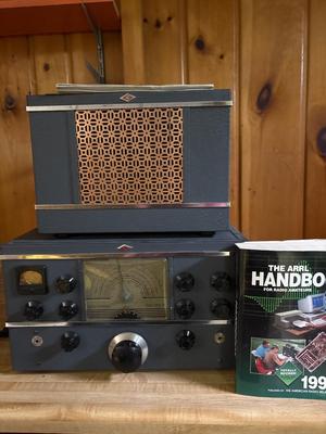 NC-2-40D shortwave radio receiver