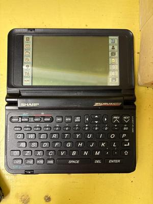 Sharp Zaurus 2MB personal assistant