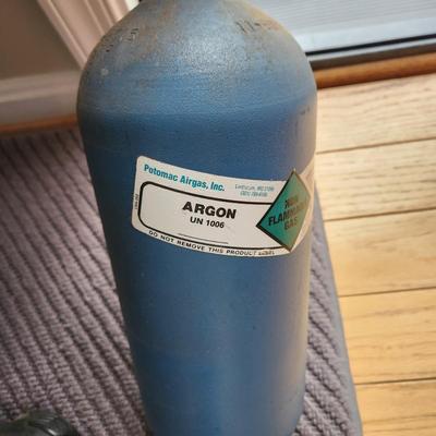 Miller Millermatic 185 Mig Welder + tanks, gloves manual and more.