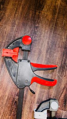 2) 48” PITTSBURG CLAMPS AND (1) 32” CLAMP