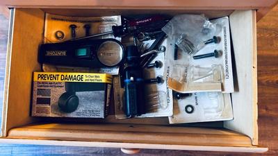 NIFTY LITTLE VINTAGE SET OF DRAWERS FULL OF DIFFERENT HARDWARE AND OTHER GOODS
