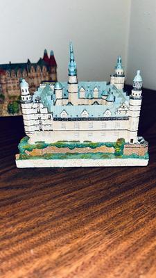 DANBURY ENCHANTED CASTLES OF EUROPE