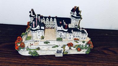 DANBURY ENCHANTED CASTLES OF EUROPE