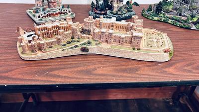 DANBURY MINT CASTLES