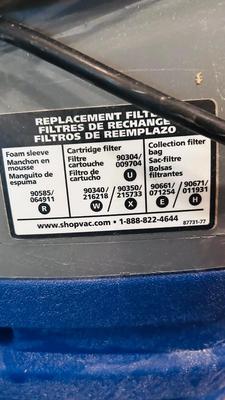 10 GALLON SHOP -VAC SUPER HAWKEYE AND EXTENSION CORDS