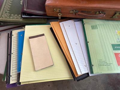 Binders, note pads & briefcases