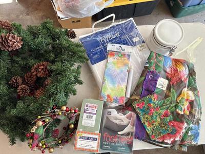 Flannel back table pad, foot rest, game, Christmas