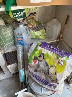 4 shelves of garden items