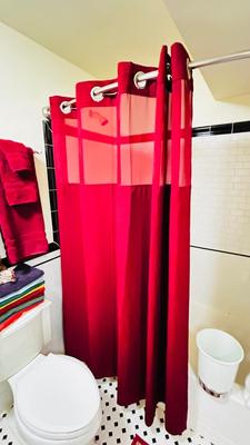 TOWEL SETS, SHOWER CURTAIN AND NICE CHROME CURVED ROD, TRASH CAN AND TOILET BRUSH HOLDER