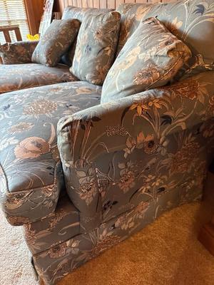 Sale Photo Thumbnail #509: Beautiful upholstery. 64x39. Seat height 19