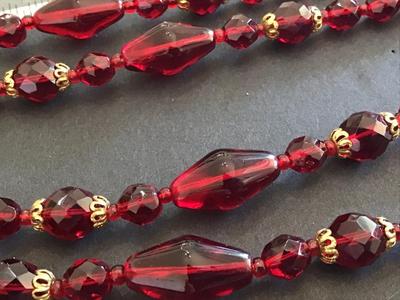 Ruby red Glass Necklace. Pretty