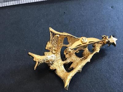 Gerry’s Vintage Christmas Tree Brooch