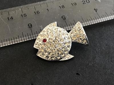Rhinestone Fish Brooch