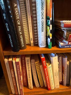 Sale Photo Thumbnail #550: Bring box to load up books. Shelf not included