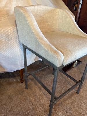Sale Photo Thumbnail #588: 21s x 21s x 26”h (seat)