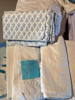 Sale Photo Thumbnail #711: Unsure on sizes of sheets