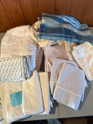 Sale Photo Thumbnail #710: Unsure on sizes of sheets