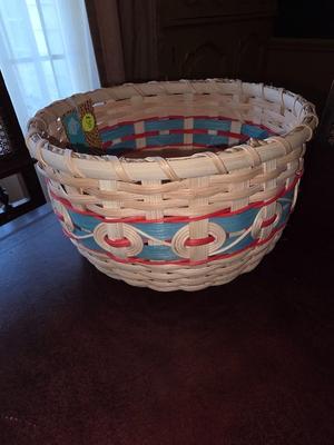 Decorative basket