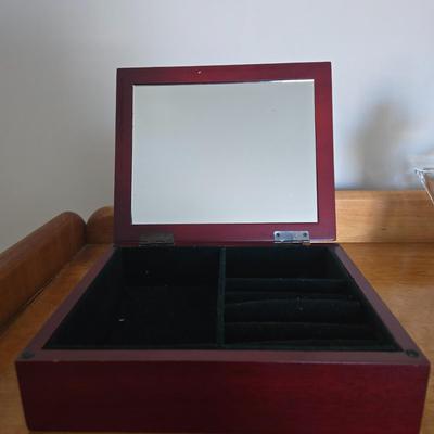 Sale Photo Thumbnail #397